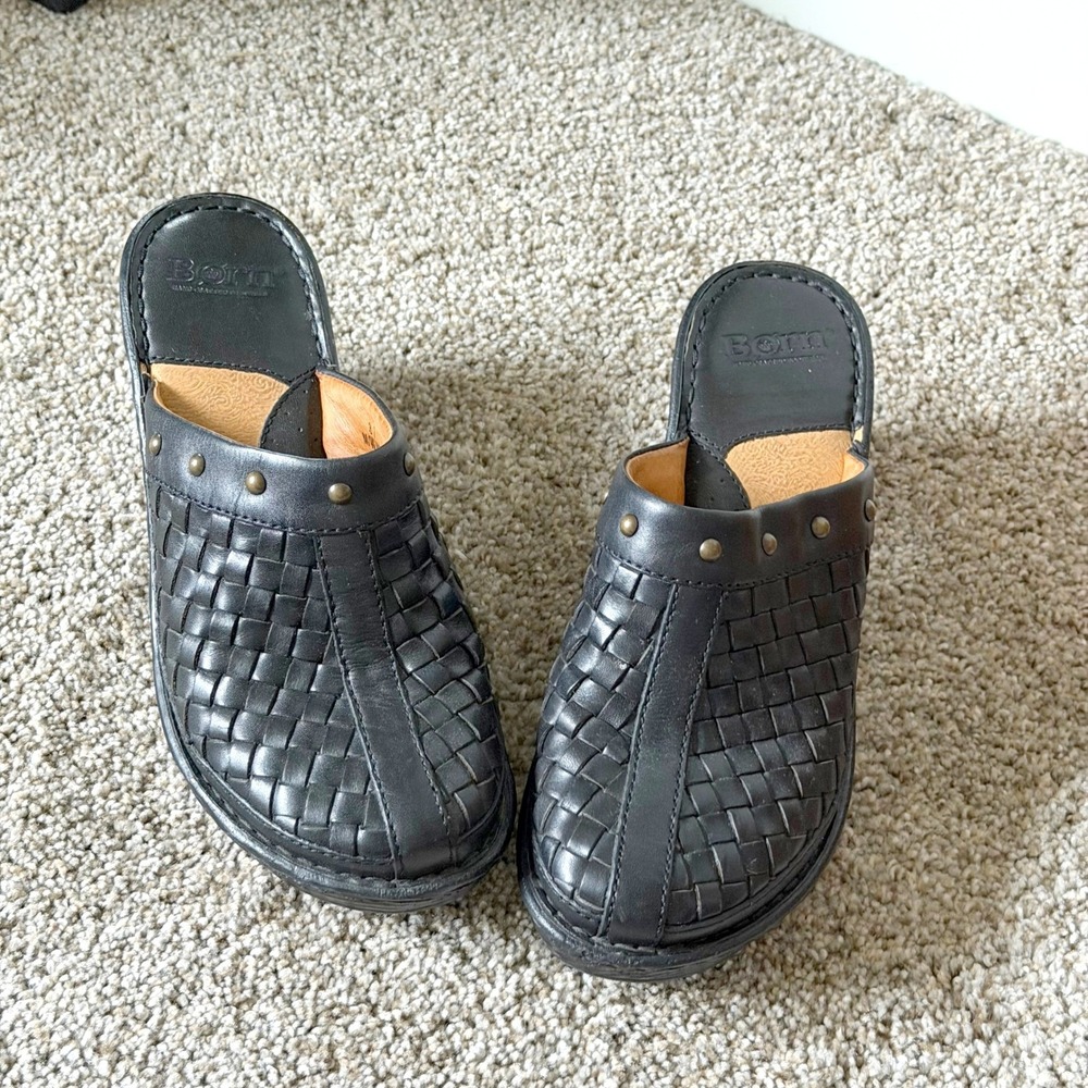 Born Woven Leather Clogs Black Studded Block Heel Mules Size 8 39 Boho Comfort